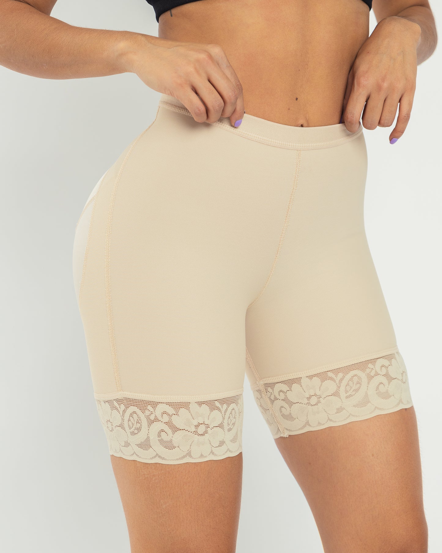 Short Levanta Cola 100% Powernet, Realce Natural, Sin Relleno